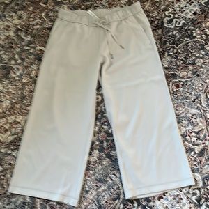 Lululemon wide leg, ankle length